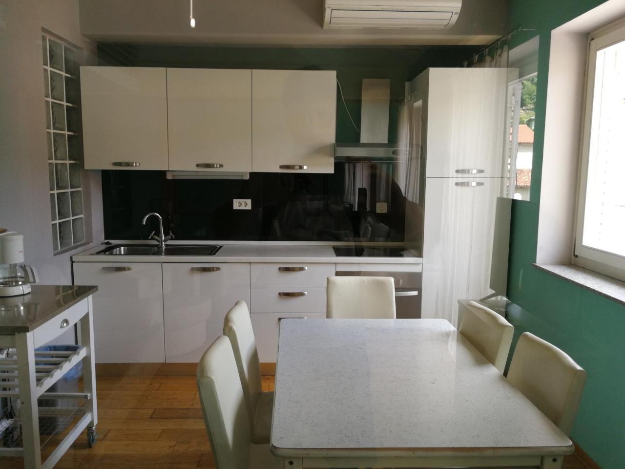 Apartments Zlatko Delic Ika Ngoại thất bức ảnh